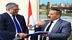 وزير الخارجية يتسلم نسخة من وثائق اعتماد المدير الجديد للأوتشا باليمن